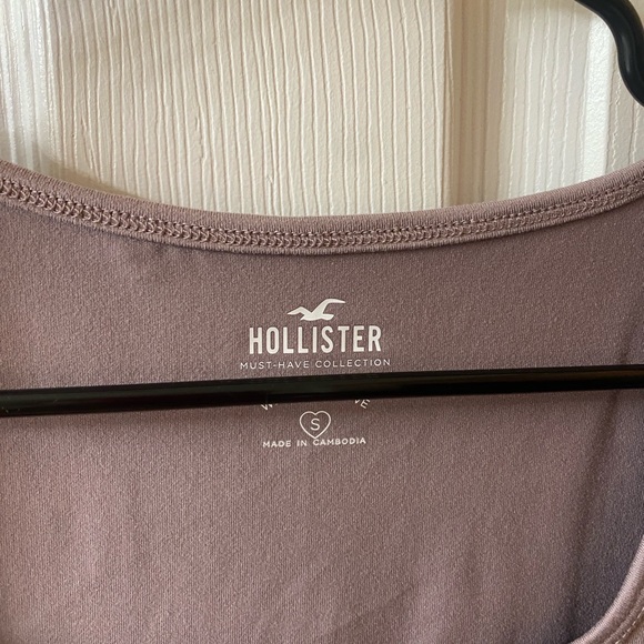 Hollister Comfy Short Sleeve - Picture 3 of 5